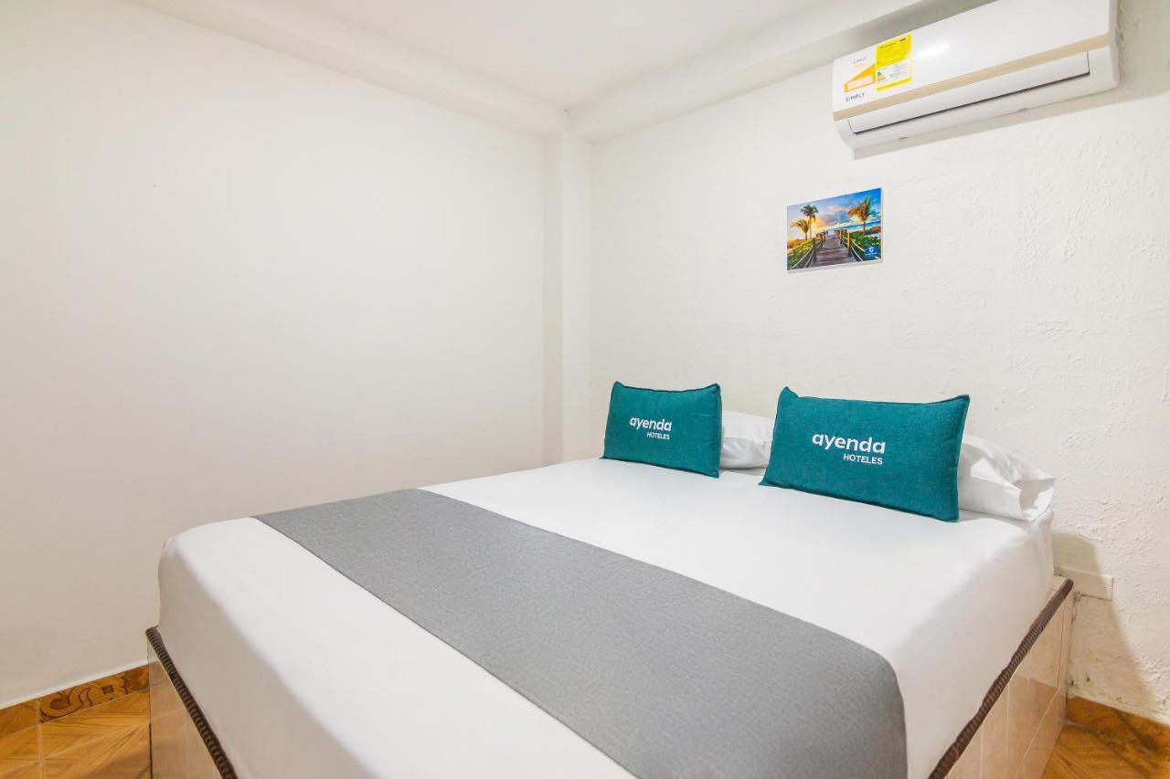 Club House Hostal